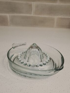 Vintage Clear Glass Citrus Reamer Juicer Mexico